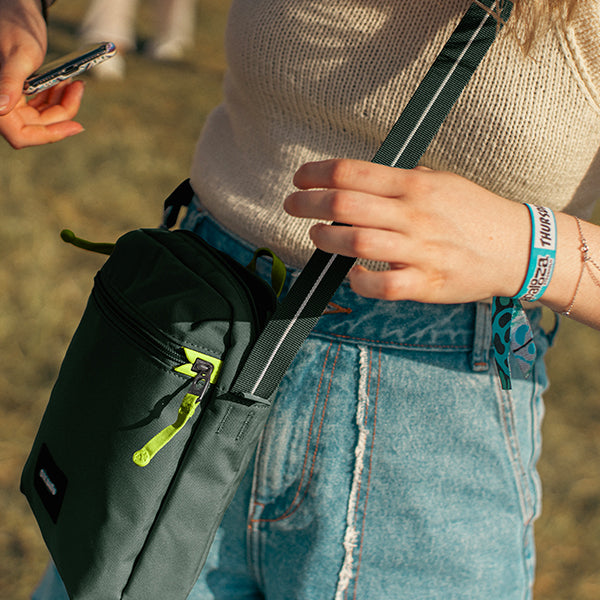 パックセーフ GO フェスティバルクロスボディ