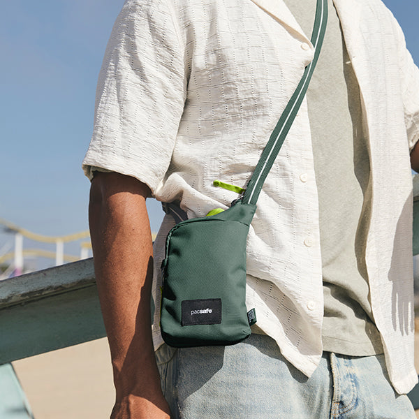 パックセーフ GO テッククロスボディ