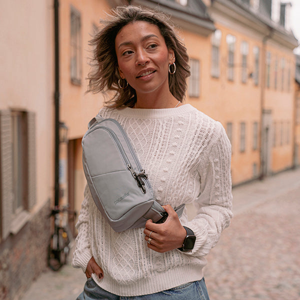 パックセーフ V アクションスリング