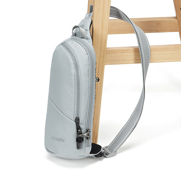 パックセーフ V アクションスリング