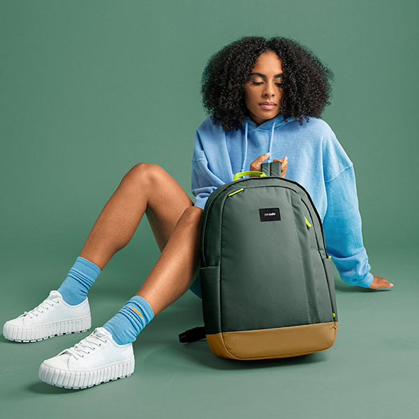 パックセーフ GO 25Lバックパック