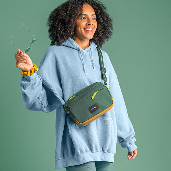 パックセーフ GO クロスボディ