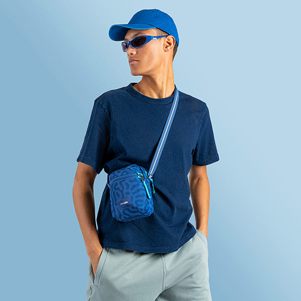 パックセーフ GO マイクロ クロスボディ