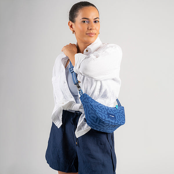 パックセーフ GO ルナークロスボディ