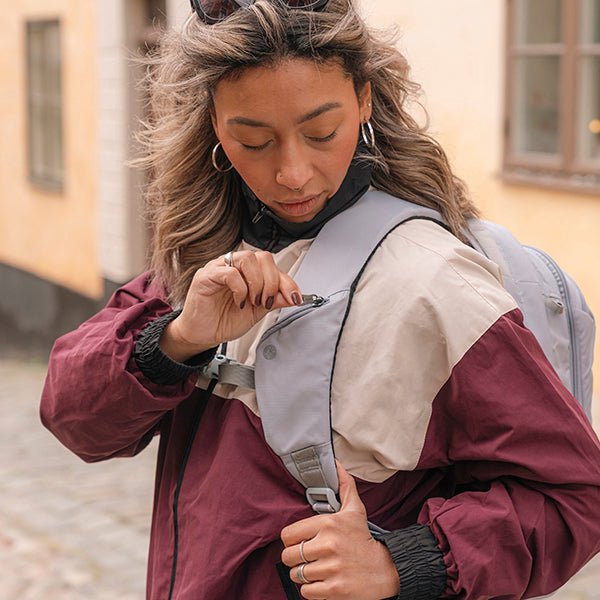 パックセーフ V26 ツアーバックパック