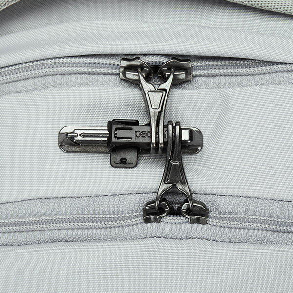 パックセーフ V26 ツアーバックパック