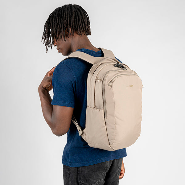 パックセーフ V26 ツアーバックパック