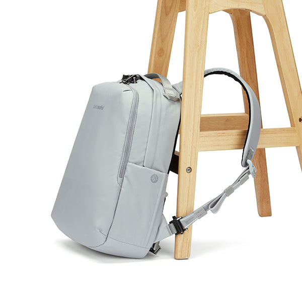 パックセーフ V16 バックパック