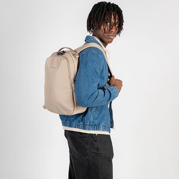 パックセーフ V16 バックパック