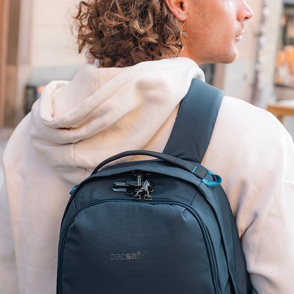 パックセーフ V16 バックパック