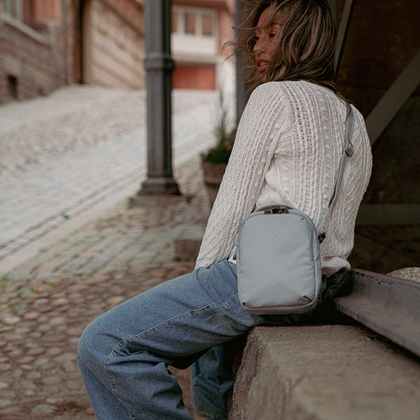 パックセーフ Vコンパニオン クロスボディ