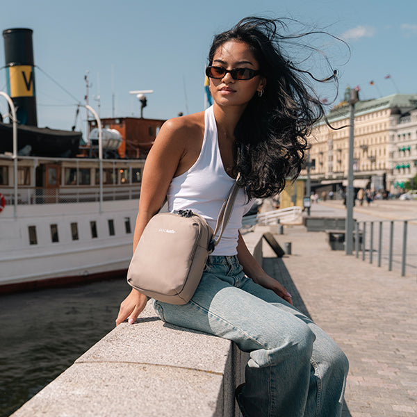 パックセーフ Vコンパニオン クロスボディ