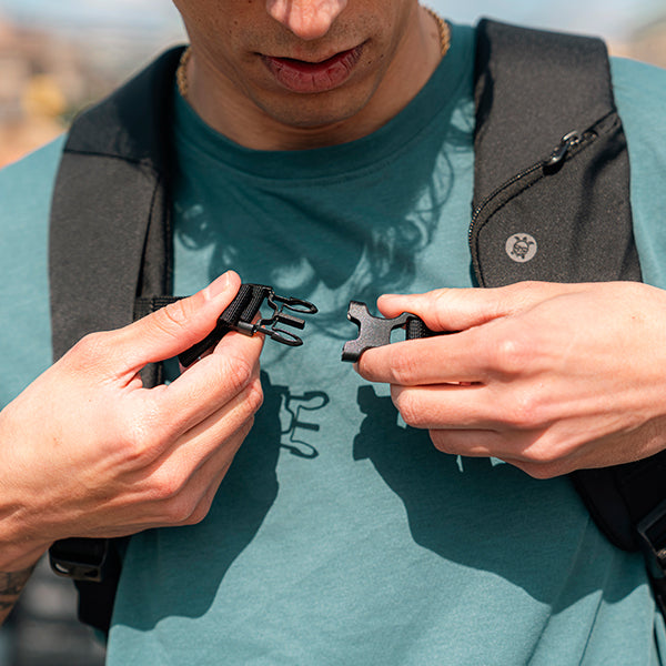 パックセーフ V20 シティバックパック