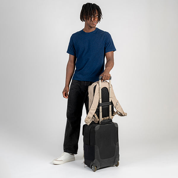 パックセーフ V20 シティバックパック