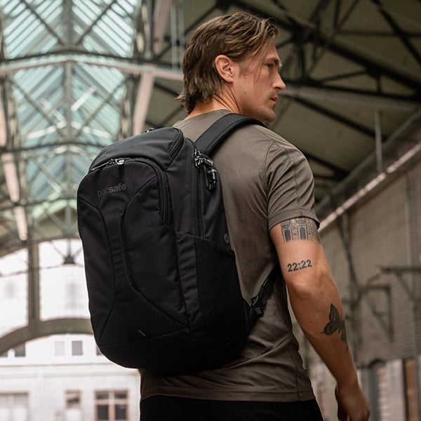 パックセーフ EXP28 バックパック