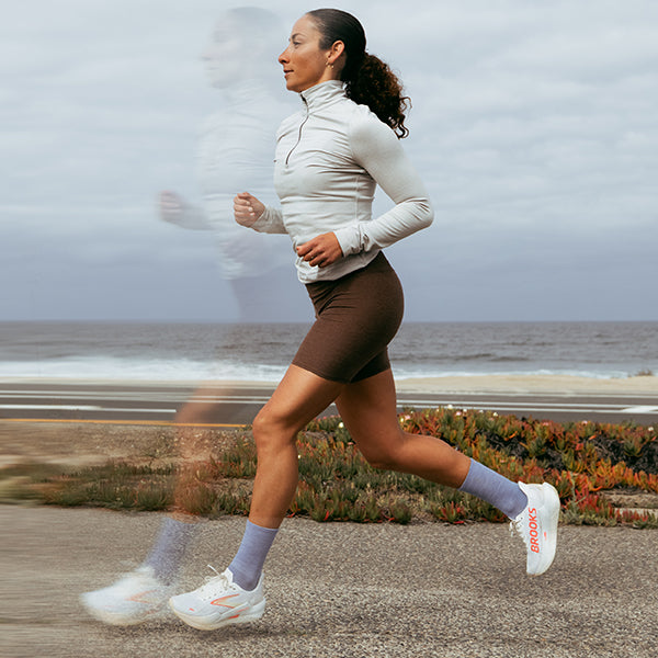 ダーンタフ ウィメンズ 1068 ラン マイクロクルー ウルトラライトウェイト