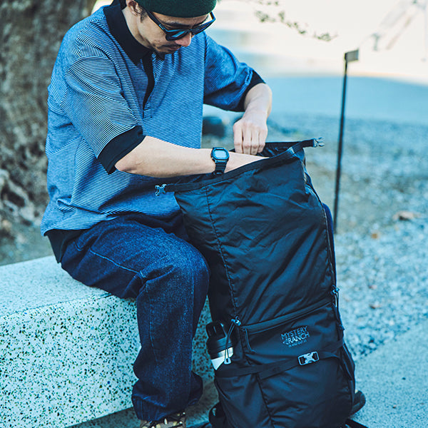 ミステリーランチ インアンドアウト25