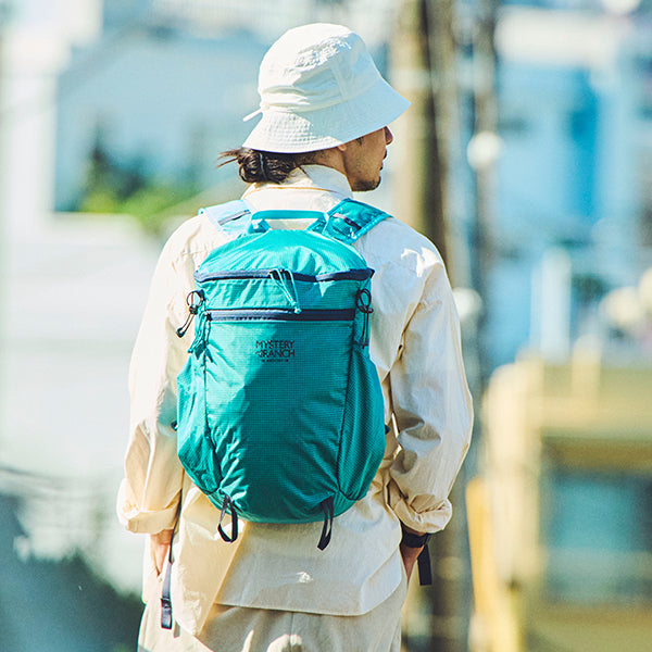 ミステリーランチ インアンドアウト18