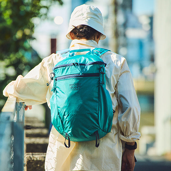 ミステリーランチ インアンドアウト18