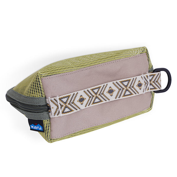 カブー トラベルタコ