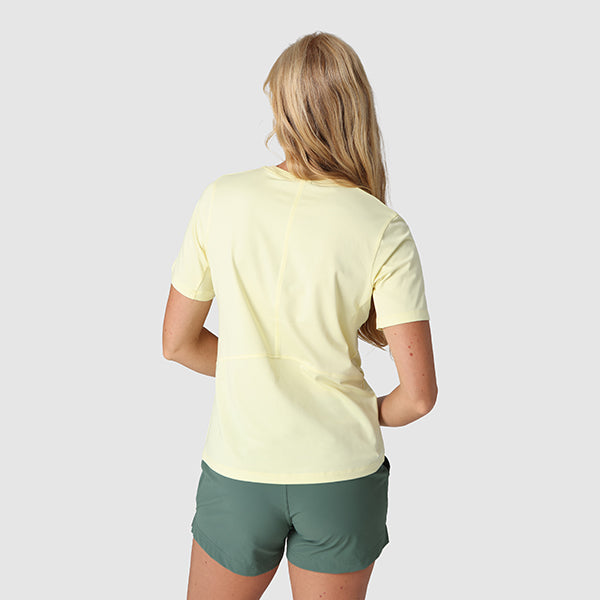 アウトドアリサーチ ウィメンズ アクティブアイス スペクトラム サン Tシャツ