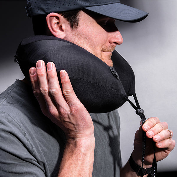 マタドール ブラックアウト トラベルピロー