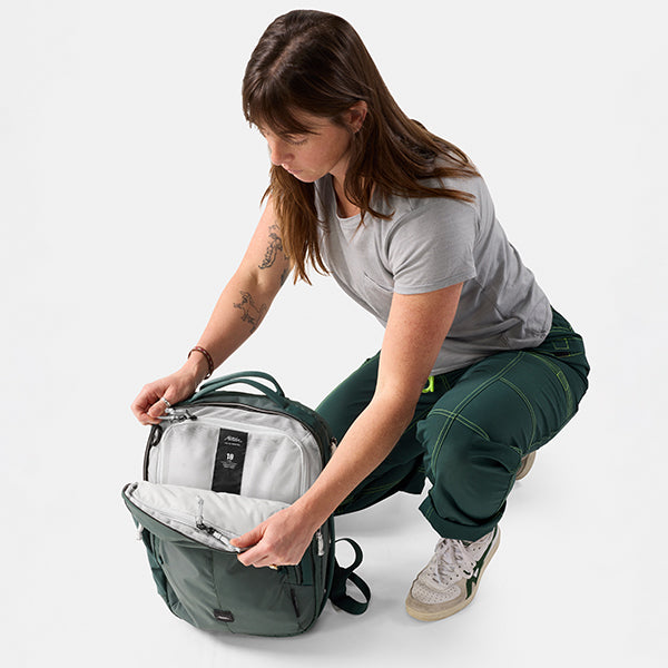 マタドール 18L パーソナルアイテム トラベルパック