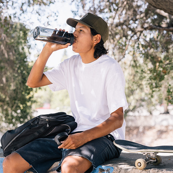 イエティ ヨンダー 750ml ウォーターボトル ウィズ チャグキャップ