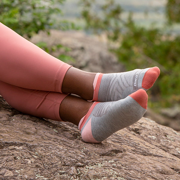 ダーンタフ ウィメンズ 1047 ランノーショウタブ ウルトラライトウェイトクッション