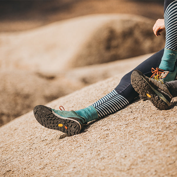 ダーンタフ ウィメンズ 1903 マイクロクルー ミッドウェイトクッション